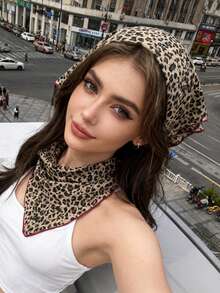 1 chiếc băng đô thời trang đường phố dành cho nữ, khăn tam giác in họa tiết da báo, phụ kiện tóc mùa đông. - màu nâu - Xem 2