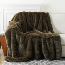 Luxury Fluffy Olive Green Faux Fur Throw Blanket, Cozy Warm Fur Blanket For Couch, Sofa, Chair, Bed, Plush Fuzzy Fur Throws With Long Pile - 橄欖綠 - 查看 3