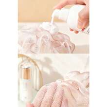 Single-Pack Bath Sponge/Pouf. Achieves Gentle And Deep Exfoliation, Efficient Body Cleansing, Specially Designed For Showers. Features A Double-Layer Mesh And Convenient Hanging Strap. With The Functionality Of A Bath Sponge, It Helps Create Smooth Skin. Ideal For Travel, Or As A Gift For Weddings, Parties, Birthdays, New Year, Christmas, And Thanksgiving. A Practical Choice To Show Appreciation For Men, Mothers, Fathers, And Friends-An Essential Bathroom Tool. Colors Are Shipped Randomly. - Random - View 3