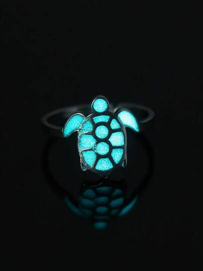 1 pieza Anillo cerrado de acero inoxidable simple con forma de tortuga conectada que brilla en la oscuridad para mujer
