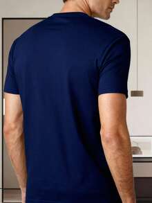 Camiseta masculina casual Camiseta de Manga Corta Negra con Estampado de Cráneo Punk y Texto Punk Not Dead para Uso Diario Salidas Urbanas y Estilo Rockero Diseño clásico de cuello redondo, ligero, cómodo y sin sudor, Navidad divertida, regalos de vacaciones - Azul Marino - Ver 2