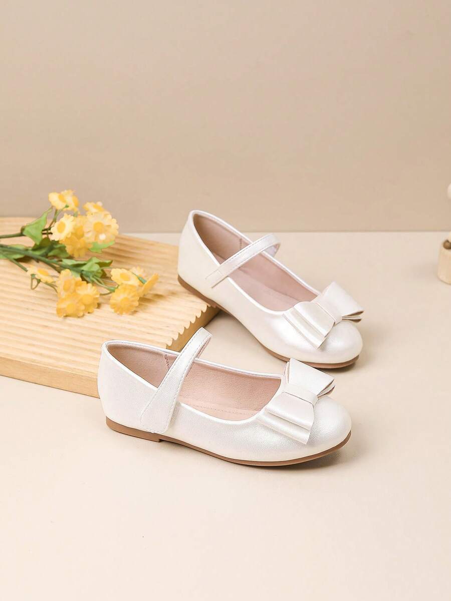 1 Pair Girl's Flat Slip-On Shoes, Suitable For Autumn/Winter Everyday Wear - White - View 1