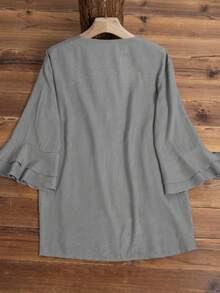 Conjunto casual de primavera/verano para mujer, camisa de bolsillo con botones y dobladillo con doble volante de unicolor, estilo retro, cómoda y transpirable, diseño de dobladillo con volante de alta calidad, camisa suelta y de moda con diseño de decoración de volante de unicolor, diseño único, camisa digna y elegante - Gris - Ver 7