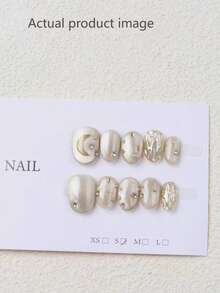 10 Pegatinas de uñas con forma de almendra en color dorado con patrones de estrellas y lunas, adecuadas para uso diario y festivo, reutilizables, ideales para mujeres y niñas, adorables pegatinas de uñas.