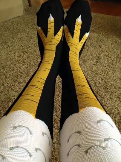 1 Pair Women's 3D Chicken Claw Socks - Moisture-Wicking Knit, Black Brown White Striped, Funny Cartoon Design, Suitable For Fitness And Casual Wear, Novelty Socks