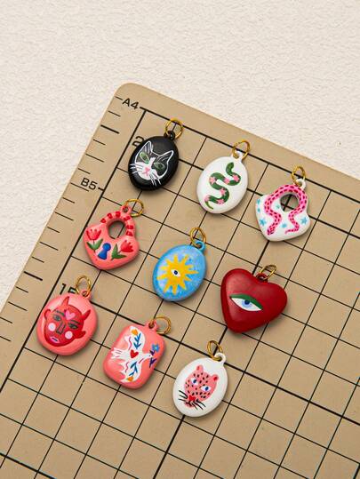 1pcINS Fashion Cartoon Funny Style Alien Leopard Black Cat Flying Bird Holding Flower Sun Snake Pendant, Plated With 18K Gold, Suitable For DIY Jewelry, Necklaces, Bracelet Accessories, Earrings, Keychains, Bag Accessories, Women's Jewelry Accessories, Wallet Accessories, Small Pendants, DIY Small Pendant Accessories Suitable For Daily Wear. Gift