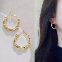 1pair European & American Style Metal Twisted Hoop Earrings With Silver Needle, New Earrings With High-End Aesthetics For Women - 金色 - 查看 5