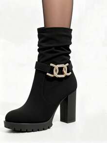 SYNTHETIC PLATFORM ANKLE BOOT WITH A 10CM HEEL AND A 2CM PLATFORM. WITH A BEAUTIFUL GLITTERED CAT ACCESSORY. IDEAL FOR EVENTS AND PARTIES. - Black - View 4