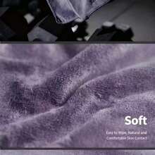 This Is A Sports Towel Made Of Microfiber Material, Available In Three Colors: Blue, Gray, And Purple.