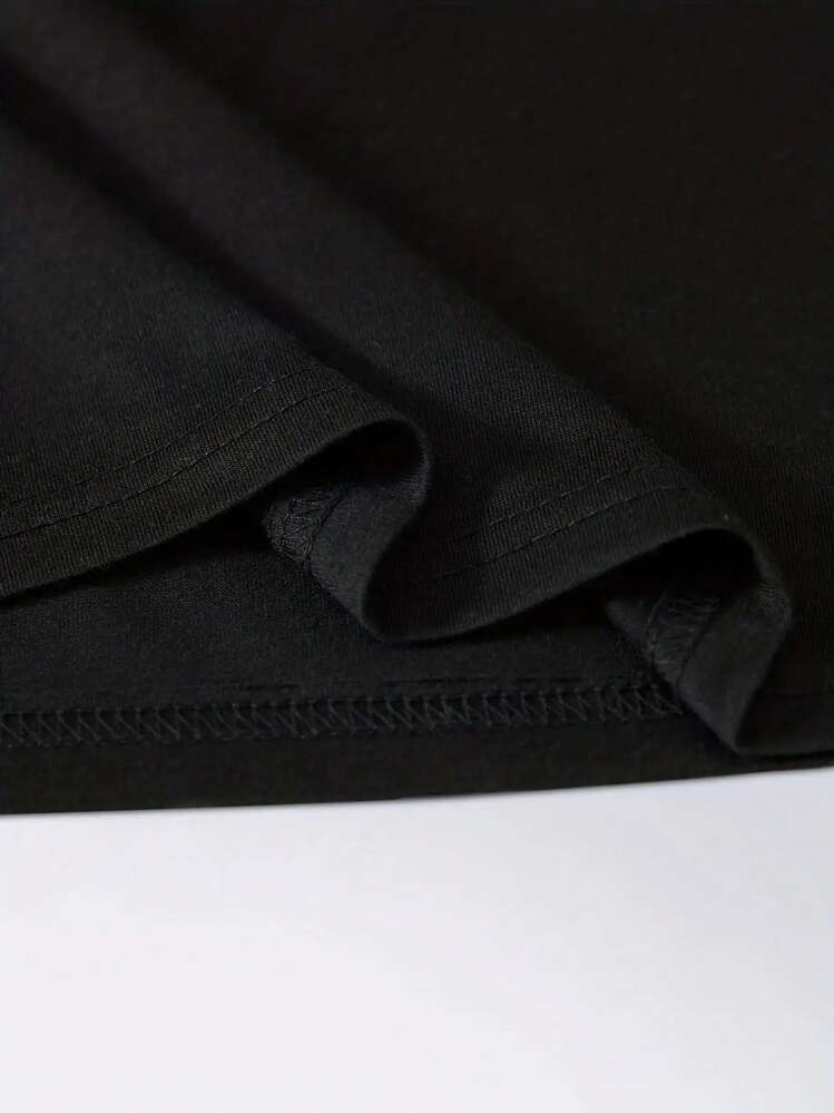 1 pieza Camiseta de manga corta con gráfico de fútbol en gris oscuro, adecuada para niños deportivos, top casual de verano para adolescentes varones - Negro - Añade 7