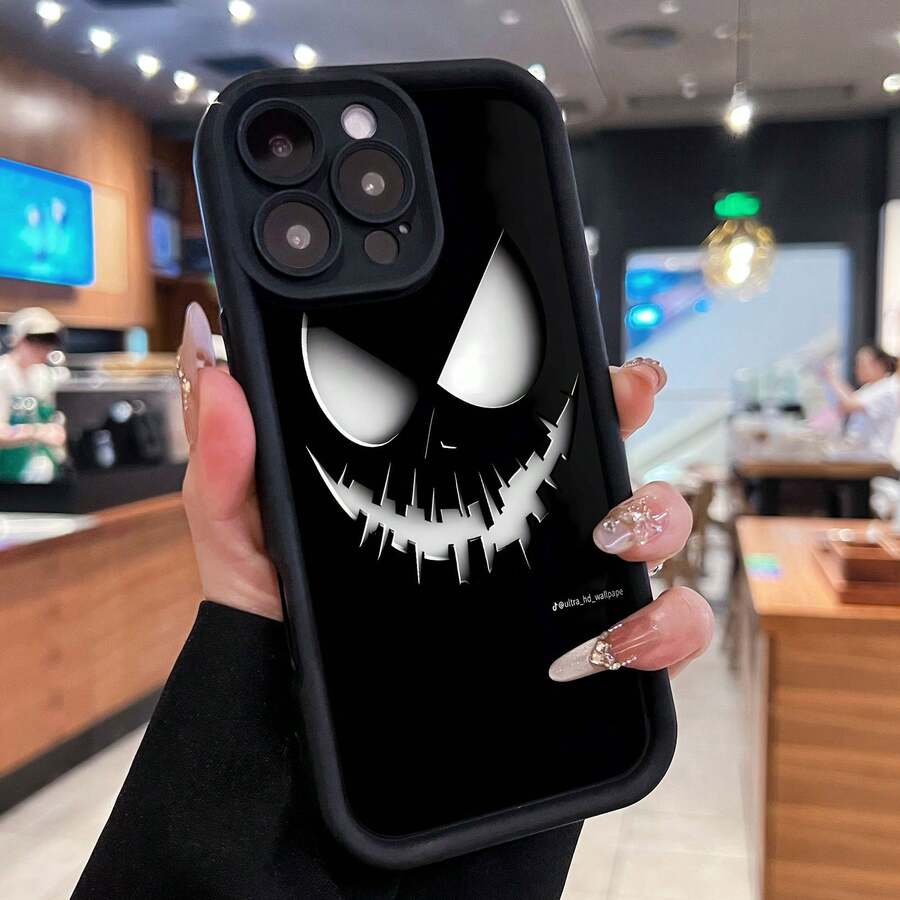 Estuche para teléfono con calavera sonriente traviesa Compatible con estuches para teléfonos 17 16 Pro Max 15 Pro Max 13 y 12 Hecho de material de TPU que brinda protección contra golpes y caídas Un gran regalo para familiares, amigos, seres queridos, novios/novias y para Halloween - Negro - Ver 1