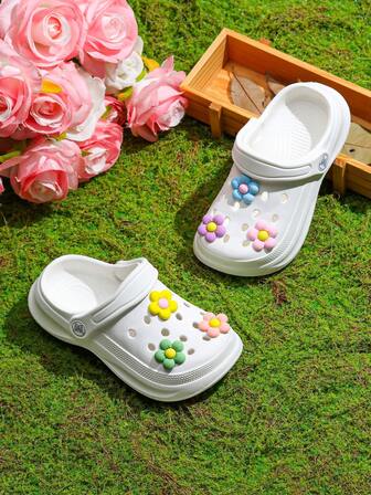 HOEASE Zuecos ligeros de EVA para jóvenes, zapatos de verano para niñas con suela suave antideslizante, cómodos para la playa y el jardín con dijes de flores de colores para niños y niñas, diseño slip-on, calzado para todas las estaciones