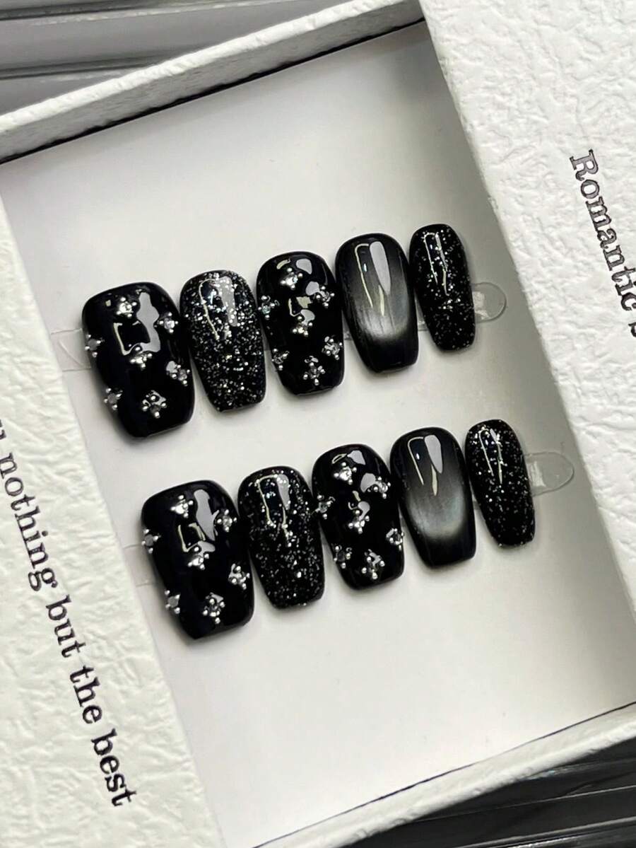 10 móng tay giả vuông thủ công, móng acrylic dán, cỡ trung bình, màu đen nhẹ nhàng, kiểu mắt mèo nổi bật, đính kim tuyến, hoa nhỏ đính đá lấp lánh hình ngôi sao, móng tay mùa thu, móng tay giả thủ công sang trọng đơn giản thanh lịch, kiểu dáng hiện đại, đa năng, tự làm móng nghệ thuật, dùng hàng ngày, dự tiệc và hẹn hò, phù hợp cho kỳ nghỉ biển, nhiệt đới, có thể tái sử dụng, làm quà tặng cho phụ nữ và bé gái, dụng cụ làm móng, móng tay giả thủ công. - màu đen - Xem 1