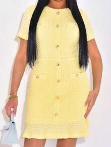 Unadoll 女士春季圆领短袖连衣裙，带假口袋和装饰纽扣，优雅时尚，适合派对、约会、通勤、生日、情人节等场合。 - 黃色 - 查看 10