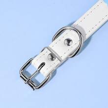 1件可调节PU皮革花朵水钻装饰宠物项圈，适用于猫、小型/中型/大型犬、吉娃娃、贵宾犬、德国牧羊犬、比特犬、腊肠犬，四季皆宜，白色