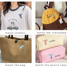 1 broșă emailată cu o colibri albastră și albă - cu o colibri albastră și albă în zbor, cu aripi detaliate și cioc lung, broșă de rever pentru iubitorii de păsări, purtare zilnică sau cadou, accesoriu de modă elegant cu tematică de pasăre