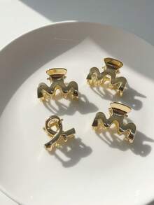 Minimalist Butterfly Metal Small Hair Clip, Elegant Hair Claw Clip For Women Women Hair Accessories - Gold - View 3