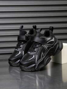 1 Pair Kids Sports Shoes, Suitable For All Seasons, Color Blocking Design, Comfortable Breathable, Versatile, Lightweight, Non-Slip, Durable, Indoor & Outdoor, Fashion New Style Running Sneakers For Children - Black - View 2