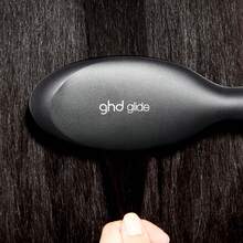 ghd Bàn chải duỗi tóc & uốn tóc Glide Hot Brush 1 chiếc - Xem 6