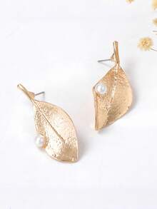 1 Par de Brincos de Botão com Design de Folha Vintage e Pérola Falsa, Adequado para Uso Diário