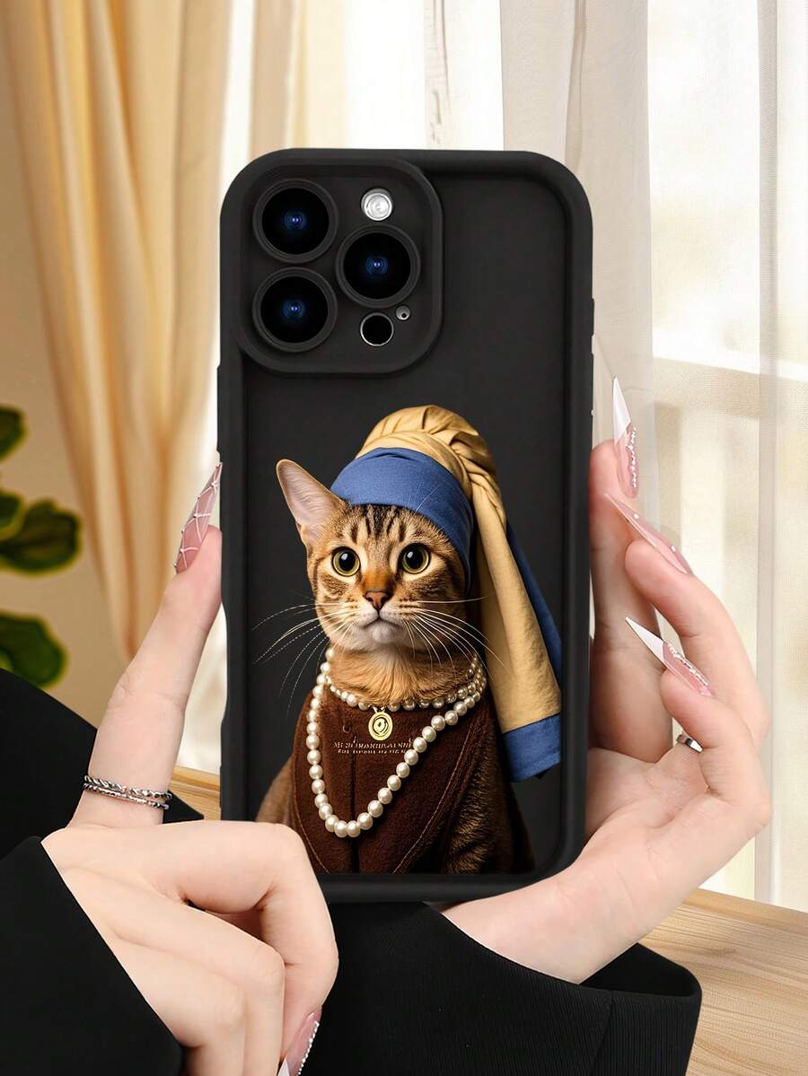 1 pieza funda de teléfono con diseño de gato en estilo clásico inspirado en pintura renacentista con perlas y pañuelo azul, estilo artístico y elegante ideal para amantes del arte y lo sofisticado, TPU suave, protección completa antiimpacto y antideslizante, compatible con iPhone17 ProMax/16/15/14/13/12/11/Plus/Pro/ProMax, compatible con Galaxy A34/A35/A54/A55, Galaxy S20/S21/S22/S23/S24/S25 Ultra/Plus, compatible con Galaxy/Redmi/Honor/OPPO/ViVo - Negro - Ver 1