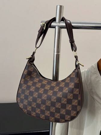 Women's Retro Checkered Monogram Pattern Armpit Shoulder Crescent Bag, PU Leather Adjustable Strap Crossbody Bag, Medium Capacity Fashion Hobo Bag For Daily Casual & Office Outfits.