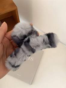 1pc Leopard Print Plush Hair Claw Clip, Fashionable & Versatile Korean/European Style Hair Accessory For Women, Autumn/Winter Fashion Hair Clip Elegant Hair Accessories - Multicolor - View 3