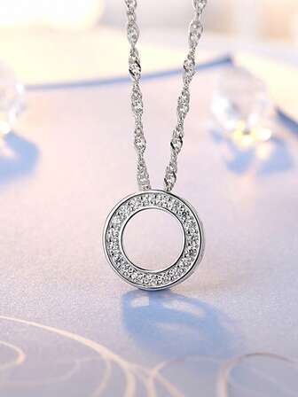 1pc Elegant Geometric Round Hollow Inlaid Cubic Zirconia Pendant Necklace Jewelry For Women Dating Gift