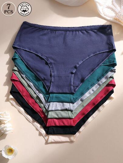 7条装女士纯棉低腰无痕三角裤，印花柔软舒适透气，适合瑜伽、运动和日常穿着。