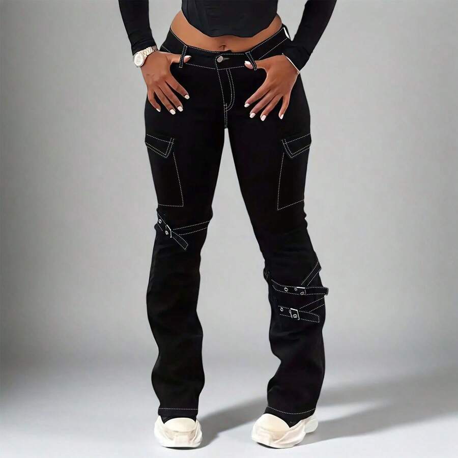 Plus-Size Women's Black High-Waisted Flared Jeans, Dark And Street-Style Pockets, Cargo Zipper And Button Details, Slim-Fit And Flattering. - 黑色 - 查看 1