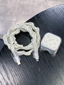 Set de 4 piezas (1 protector de cargador + 2 protectores anti-pellizco de cable de datos + 1 protector de cable con malla de diamantes brillantes), Set de protectores de cargador y cable de datos con estampado floral, compatible con cargador rápido de 20W de Apple para Reino Unido - Multicolor - Ver 3