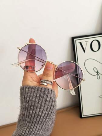 1 paire de lunettes de mode classiques carrées en métal avec forme d'oreilles de chat rondes, convenant pour toutes les saisons, les voyages, la rue, les fêtes, le camping, la conduite, les activités extérieures