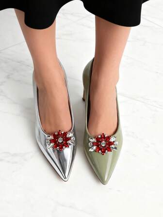 2pcs Red Artificial Crystal Inlaid Metal Christmas & New Year Decorations, Fashionable, Exquisite, Classic, Cute DIY High Heel Shoes Decor, Suitable For Elegant Sexy Ladies' Date Shoes, Boots, Sneakers, Fashion Brooch Clips, Bag Clips, Home Decor, Multi-Purpose Decorations