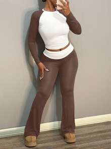 LovelyWholesale 女士休闲圆领长袖撞色拼接T恤和腰部褶裥喇叭裤套装 春季服装 - 棕色 - 查看 4