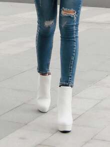 Bottes courtes à talons compensés et plateforme imperméables pour femmes, confortables et sexy. Nouvelles bottes à plateforme à semelle épaisse et imperméables pour la runway, automne/hiver - Blanc - Voir 2