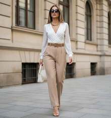 Bodysuit elegante, escote cruzado, manga larga, estilo Portafolio, prenda lencera exterior, ajuste perfecto, versátil, sin arrugas, liso, impecable, cuerpo definido - Blanco - Ver 2