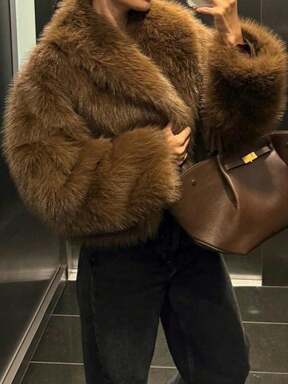 Giacca corta di moda con colletto in finta pelliccia di volpe, cappotto in pelliccia artificiale giovanile, nuova collezione autunno/inverno