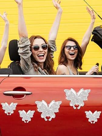 2 pegatinas de coche con rhinestones, pegatinas de mariposa perlada de 1.77 "* 1.38", pegatinas de coche brillantes y lindas con respaldo adhesivo, adecuadas para ventanas de automóviles, portátiles, maletas y piezas de automóviles.