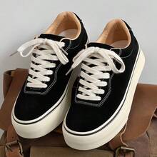 Niche Black Canvas Shoes, Thick Sole Low-Top Lace-Up Casual Retro Sneakers For Men - Black - View 2
