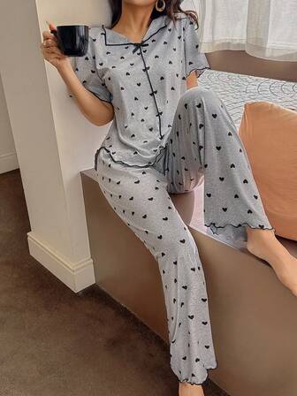 2pcs Women's Pajama Set, Heart Print V-Neck Short Front Long Back Short Sleeve Top And Long Pants, Cute Black Sleepwear Set, Women Casual Loungewear, Women's Intimate Apparel, Suitable For Spring And Summer