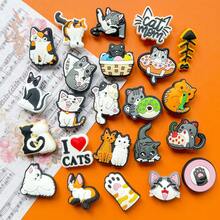 23 pièces Série chat, Série histoire de chat, Matériau PVC, Accessoires de chaussures chat, Charms de chaussures chat mignons, Divers crochets de chaussures chat, Convient pour les sacs de plage, porte-clés, fêtes DIY, Noël, Saint-Valentin, Halloween et autres occasions - Blanc - Voir 3