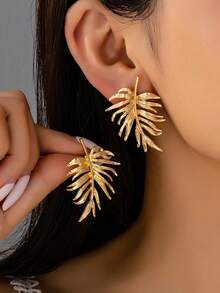 1 Pair Women's Earrings, New Minimalist Leaf Design, Elegant, Creative, Multi-Element Earrings - Gold - View 6