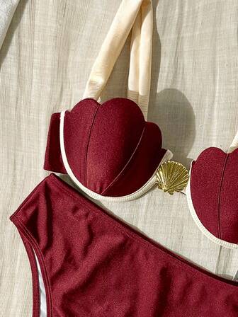 Bikinx Costume da bagno elegante da donna per vacanze estive, con coppe a conchiglia, bordi a contrasto e anello in acciaio