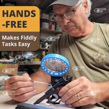 WSXC VisionAid Hands-Free Magnifying Glass With Stand LED Lights Loupe Handheld Illuminated Magnifier For Low Vision Seniors Coins Reading Jewelry - 黑色 - 查看 5