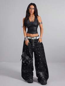 Spring Women's Fashion Sexy Hot Girl Style Pure-Aesthetic Halter Neck Cami Top / Niche Design With Bow Detail & Metal Ring Chain Tie-Back Lace-Up / Women's Black Backless Vest / Suitable For Nightclubs / Vacation Travel / Street Photography / Holiday Parties / Music Festivals / Valentine's Day Outfits - Black - View 8