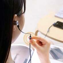 1个Type-C转3.5mm耳机适配器，USB-C转3.5mm音频转换线，兼容 17 Pro Max/17 Pro/17/Air/16/15、S25/S24/S23/S22/S21/S20等机型 - 黑色 - 查看 6