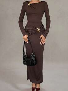 Women's New Asymmetric Metal Ring Buckle Asymmetric Neckline Ruched Waist Fitted Evening Dress, Elegant Fashion High-End Minimalist Retro Party Clubwear Maxi Dress, Autumn/Winter