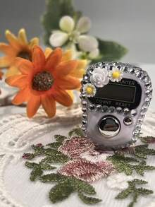Rhinestone Decor Digital Counter Ring - Bling Flower Design Finger Counter For Daily/Party Crystal Encrusted Finger Counter Ring - Multi-Color Bling Style Digital Tally Tool