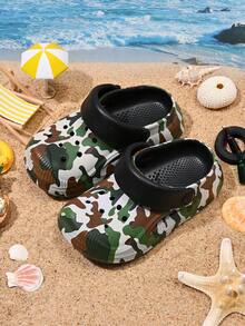 1 par de sandalias casuales ligeras y cómodas con estampado de camuflaje y diseño de dibujos animados para niños, para primavera/verano - Negro - Ver 4