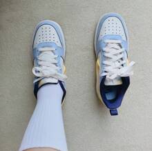 Nike أحذية رياضية كاجوال منخفضة الكاحل للأطفال الكبار من BOROUGH - أبيض أزرق - مشاهدة 7